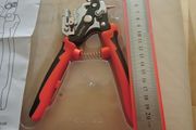 hole puncher