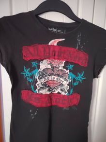 T-Shirt Size M