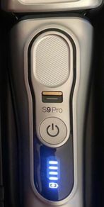 Braun Series 9 Pro Electric Shaver 4+1 head wet & dry razor BRAND NEW