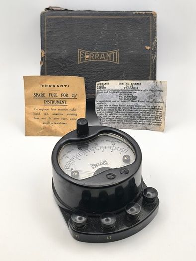 Retro, vintage, antiques - Lusk