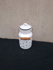 Enamel milk churn postage possible