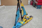 lego 42704 - Racing Yacht