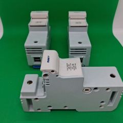 Postage - 3 x 125a Fuse Carriers 690v 22x 58 Fuse
