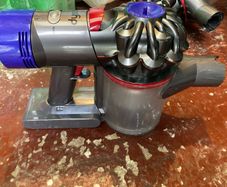 Dyson V8 Upright Vacuum Cleaner