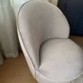 Velvet accent chair Image 4
