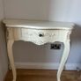 Table vanity Image 2