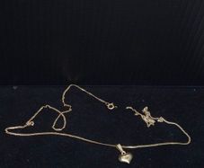 Vintage 18ct Gold Chain with Heart Pendant Hallmarked 42cm