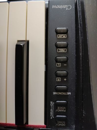 Yamaha Calvinova CLP-525 Piano