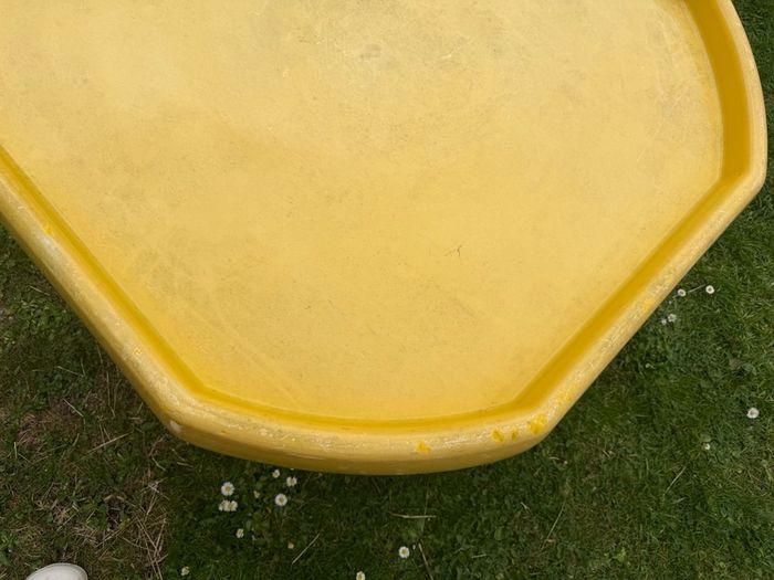 Tuff tray & stand
