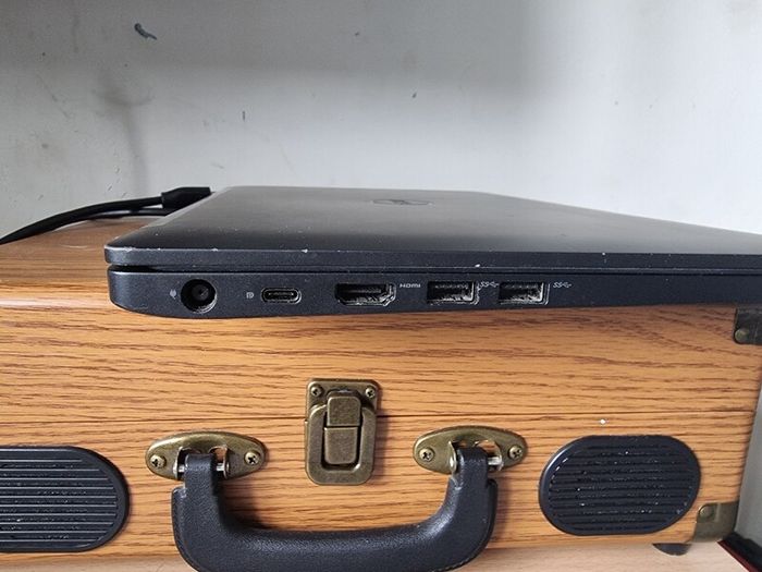 Dell Latitude 7490