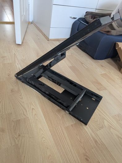 Samsung smart TV and wall bracket