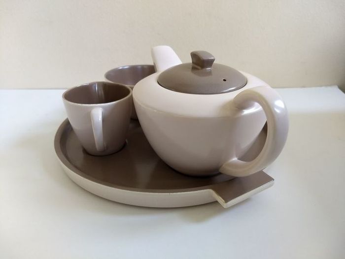 Fabulous Very Rare Vintage MCM Poole Pottery Twintone Tea for One Bachelor Set with Matching Tray All in Colourway C54, Sepia and Mushroom, Streamline Shape, Circa 1950s