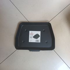 Silver Flame 18" BLack Ash Pan.   B.N.W.T