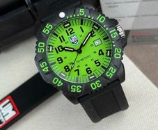 (Brand New)Luminox - Sea Lion Date Green