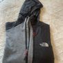 Boys Northface tracksuit Image 2