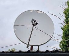 Satellite antenna (dish)