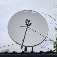 Satellite antenna (dish)