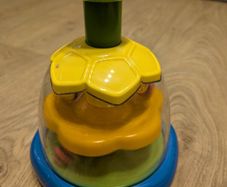 Happy Kid Toy Group Spinning Bees