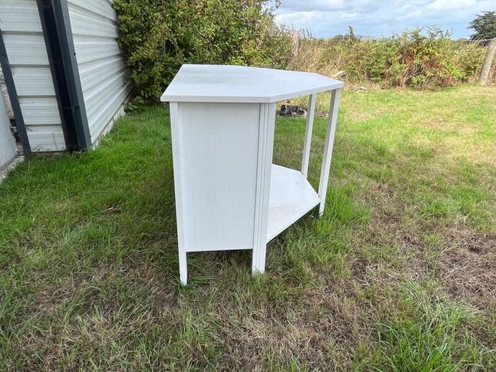 Desk For sale.