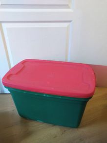 Storage Boxes (2x)