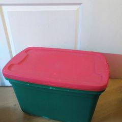 Storage Boxes (2x)