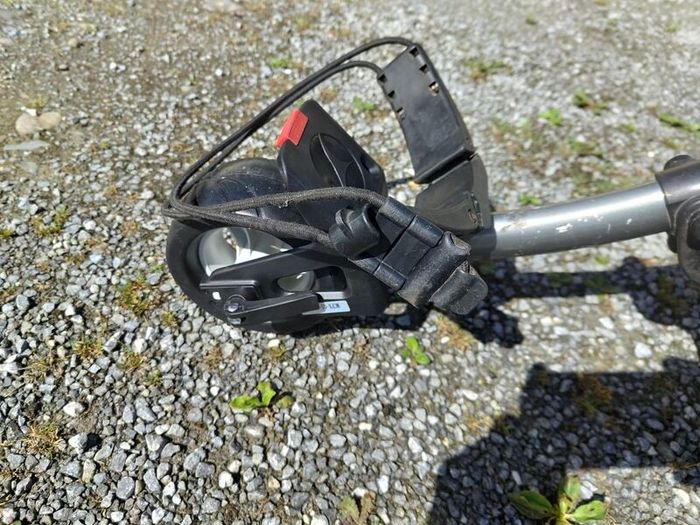 Motocaddy S1 electric golf trolley