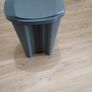 Peddle garbage / dust/ litter bin Image 4