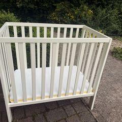 Mamas & papas petite cot