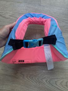 Decathlon swimming vest