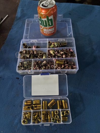 2 boxes threaded inserts