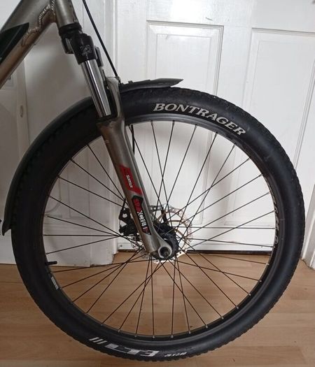 TREK 3500 ((26"))-((21 SPEED))-((Lightweight))