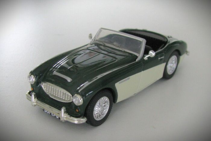 Diecast Model Austin Healey 3000 Mk2 - Collectable Vanguards 1:43
