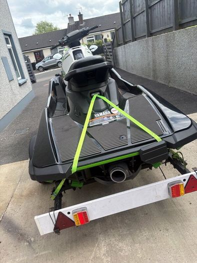 Yamaha ex deluxe jet ski