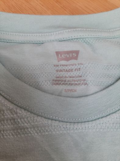 Brand New Levis t-shirt