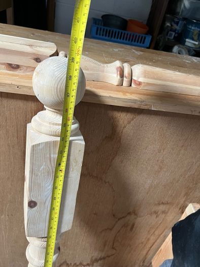 newel post