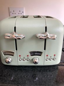 toaster 4 slice Delonghi