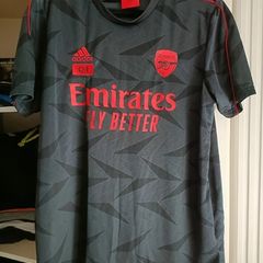 Arsenal 424 away shirt