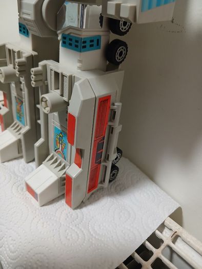 Transformer G1 Metroplex