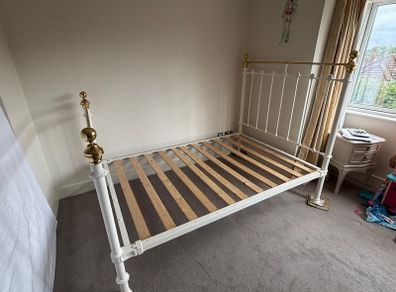 Antique Iron Bed (Double)