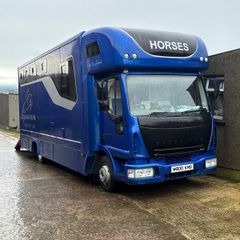 Horse lorry