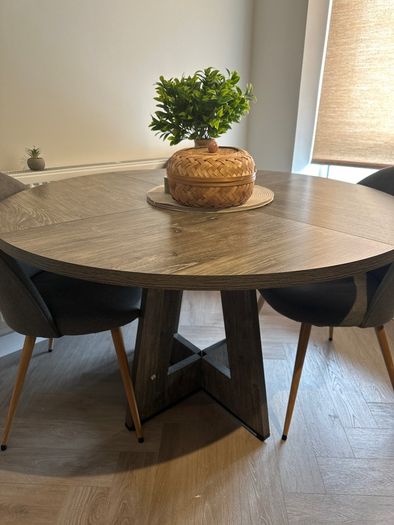 Modern Round Dining Table- Wood effect