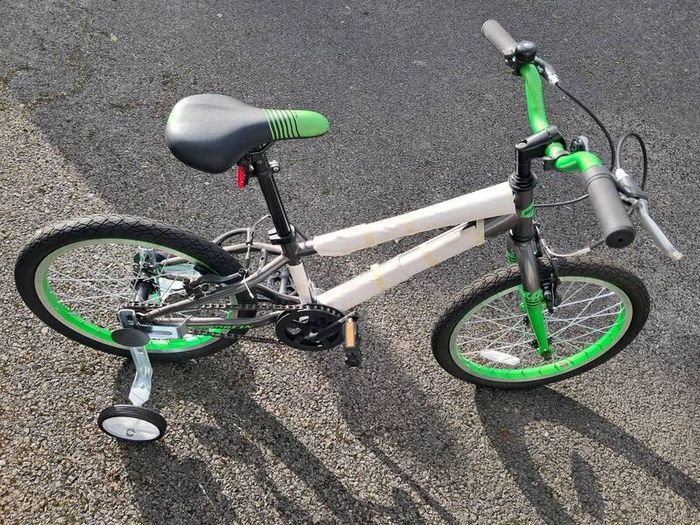 16 inch children's bicyle Brand New