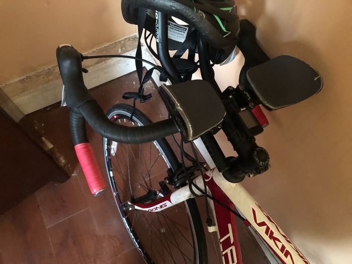 road Viking Tri-Race road bike, an entry-level multi-sport and triathlon-oriented bicycle.