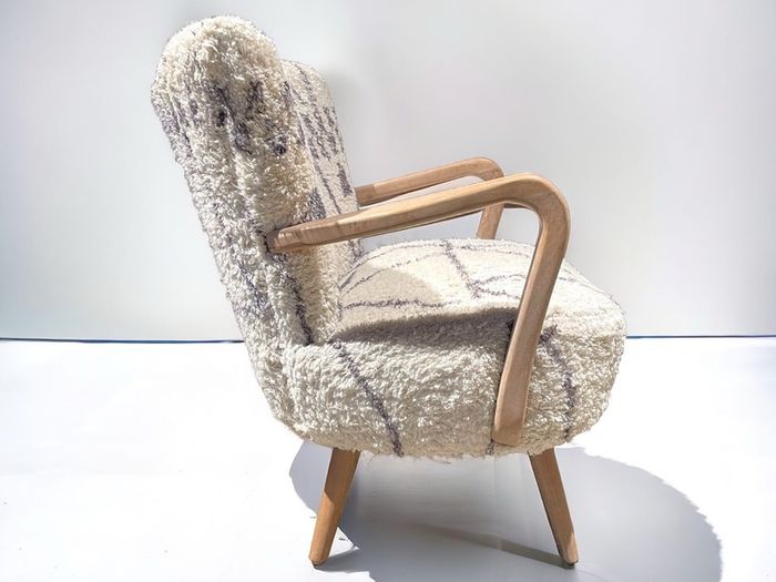 Armchair Beibel Rug covered , Natural Finish