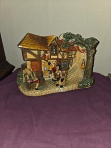 Vintage Naturecraft Congleton England "Crown Tavern" Ref No 630