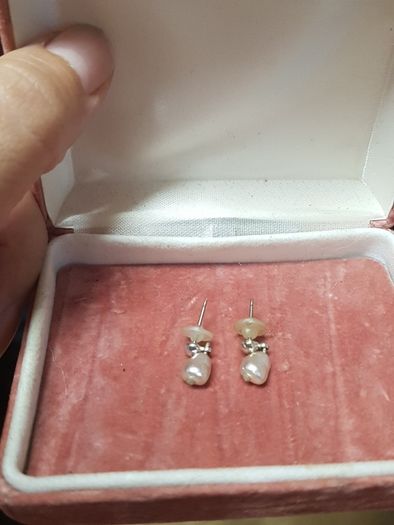 Vintage pearl drop earrings
