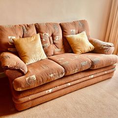 3 seater sofa, excellent condition. Must go, house sold