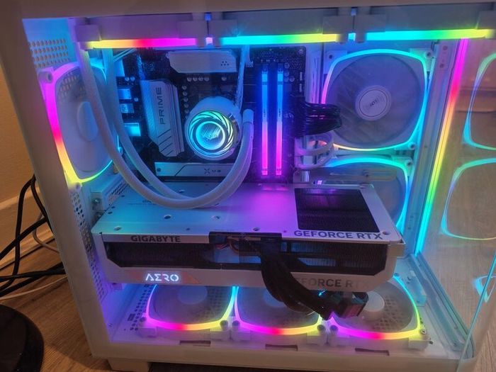 Premium All-White RTX 4090 Gaming PC - Ryzen 7 7800X3D / 64GB DDR5 / 2TB NVMe