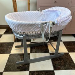 Moses Basket & sheets