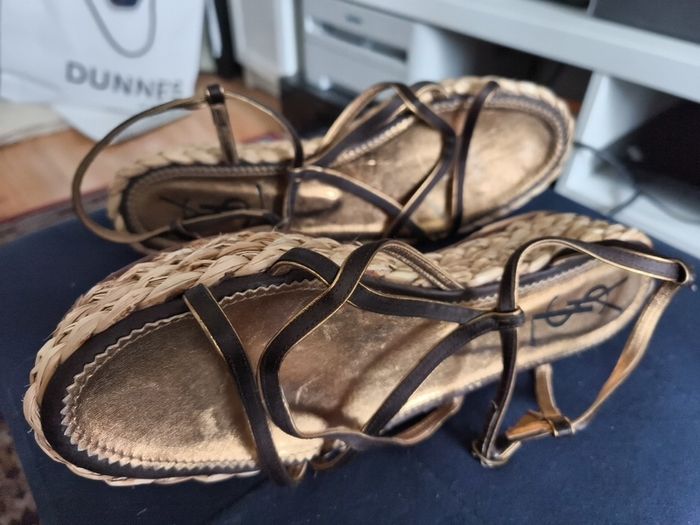 yls sandle